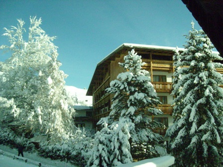 SL274880.JPG